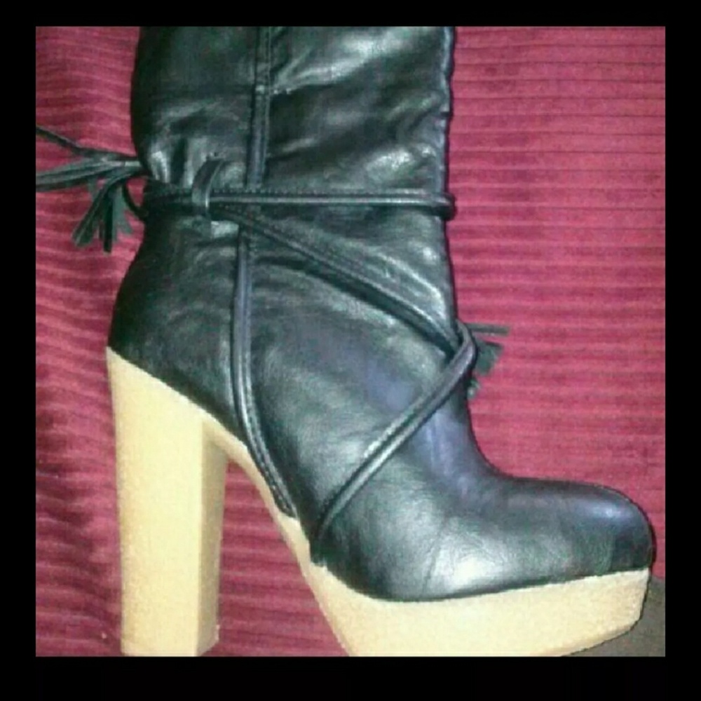 Boots - Picture 2 of 3